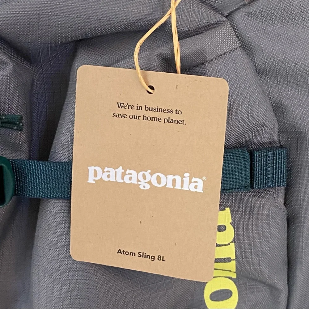 New Patagonia Atom sling backpack 🎒 size 8L - authentic - Picture 2 of 7